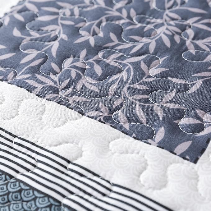 NEWLAKE Quilt Bedspread Sets - Bohemian Farmhouse Pattern Reversible Coverlet Set, King Size