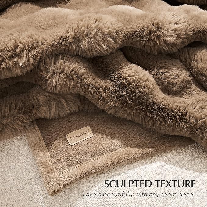 EVERGRACE Ultra Soft Luxury Fluffy Faux Rabbit Fur Throw Blanket, Thick Warm Fuzzy Blankets for Bed, Cozy Plush Reversible Blanket for Couch, Chair, Sofa, Natural Tan, 50x60 Inches, 870 GSM