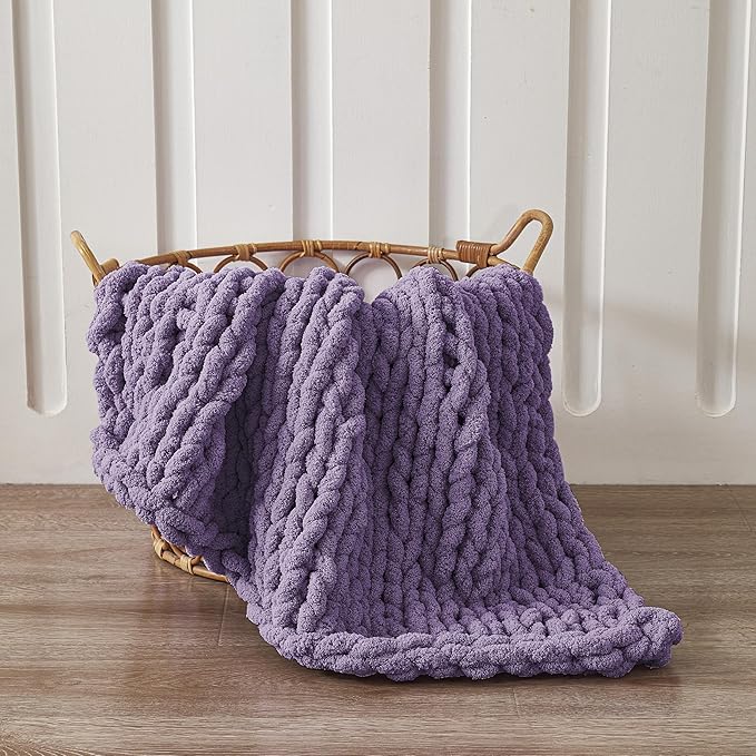 WESHIONGOO Chunky Knit Blanket Throw 40"×40" Knitted Throw Blankets for Couch Bed Fluffy Soft Blanket with Jumbo Chenille Yarn Thick 100% Handmade(Purple)