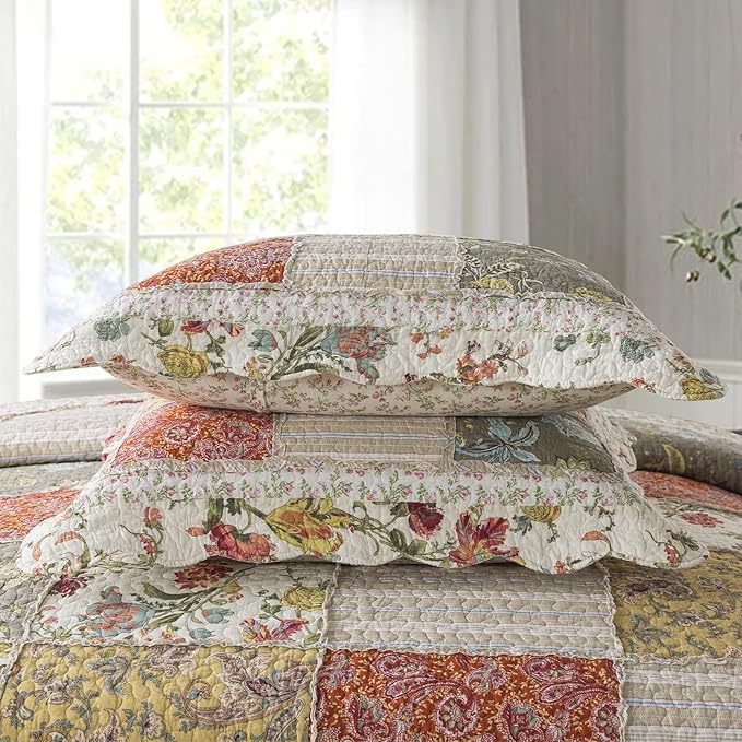 NEWLAKE Cotton Patchwork Bedspread, 3-Piece Bedding Quilt Set with Real Stitched Embroidery, Reversible Matelasse Bed Coverlet Set,Floral Paisley Grid with Lace,Queen Size