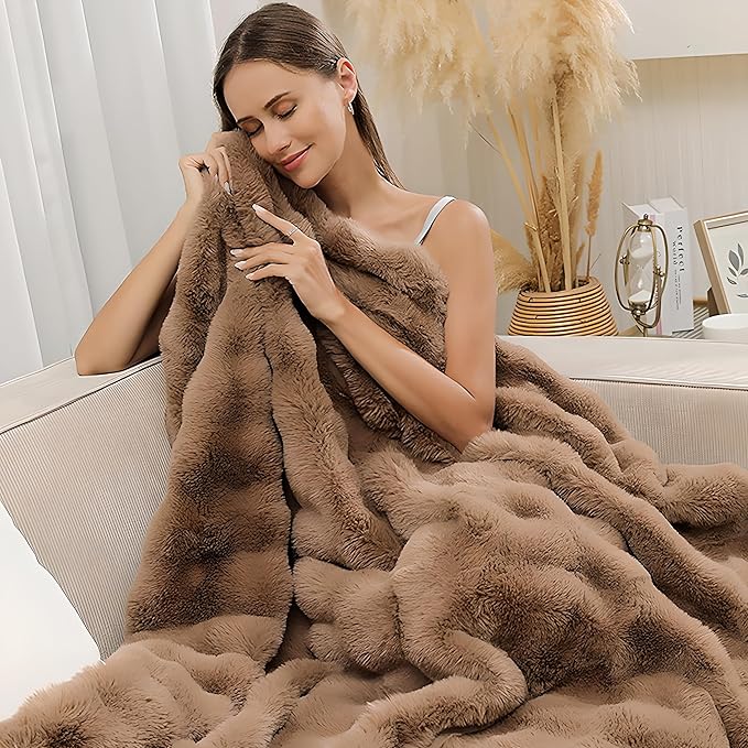 UKELER Large Fluffy Fleece Blankets Throws for Bed Cozy Shaggy Faux Fur Blanket Soft Plush Thick Velvet Blanket for Bedroom, Living Room, Office, Camping 60''x80'' Brown