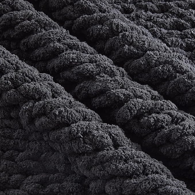 Carriediosa Chunky Knit Throw Blanket 60" X 80" Twin, 100% Hand Made Large Chenille Loop Yarn Soft Fluffy Throws for Couch Sofa Bed, Big Crochet Cozy Heavy Thick Cable Woven Blankets, Black
