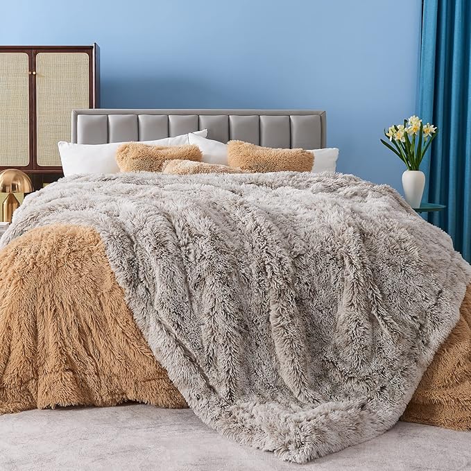 GONAAP Fuzzy Faux Fur Throw Blanket Queen Size Frosty Grey Super Soft Cozy Plush Fuzzy Shaggy Blanket for Couch Sofa Bed (Frosty Grey, Queen(90"x90"))