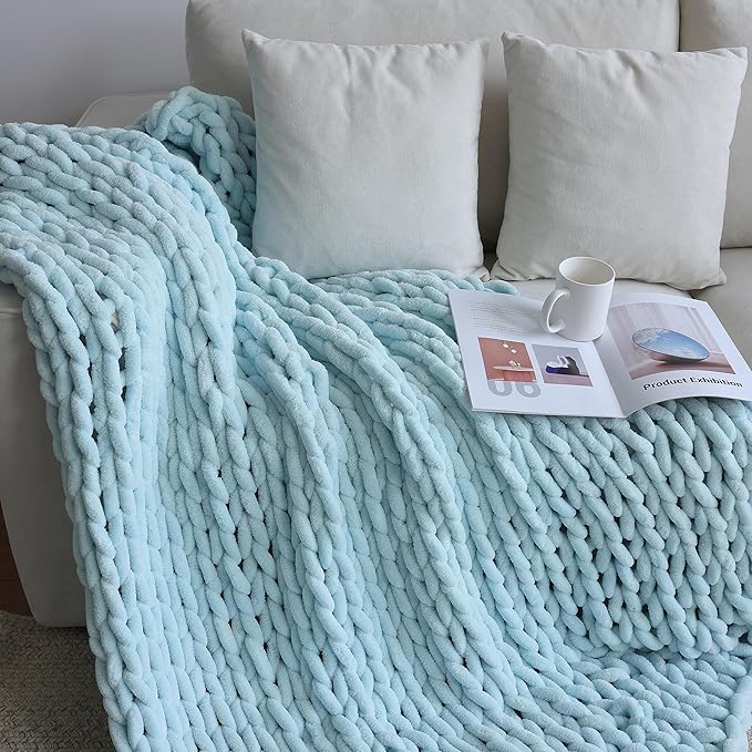Maetoow Chenille Chunky Knit Blanket Throw （50×60 Inch）, Handmade Warm & Cozy Blanket Couch, Bed, Home Decor, Soft Breathable Fleece Banket, Christmas Thick and Giant Yarn Throws, Baby Blue